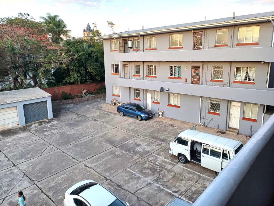 2 Bedroom Property for Sale in Uitenhage Central Eastern Cape